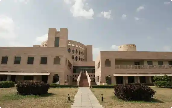 ISB Course | CFO Programme for Senior Leaders